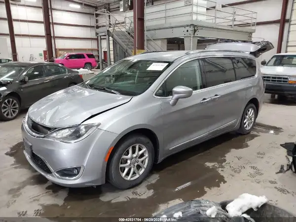 2C4RC1BG4LR276593 2020 CHRYSLER PACIFICA - Image 2