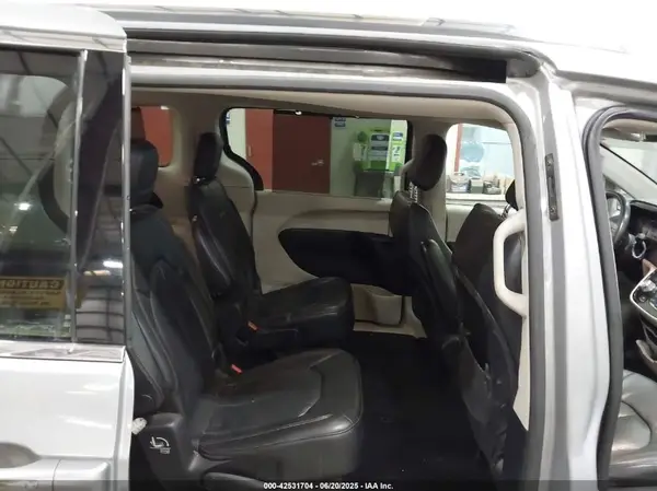 2C4RC1BG4LR276593 2020 CHRYSLER PACIFICA - Image 8