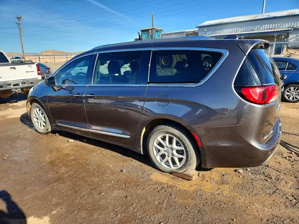 2C4RC1BG4LR285858 2020 CHRYSLER PACIFICA - Image 2