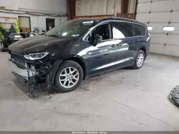 2C4RC1BG4MR542888 2021 CHRYSLER PACIFICA - Image 2