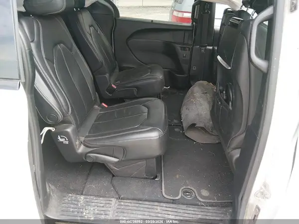 2C4RC1BG4MR560257 2021 CHRYSLER PACIFICA - Image 8