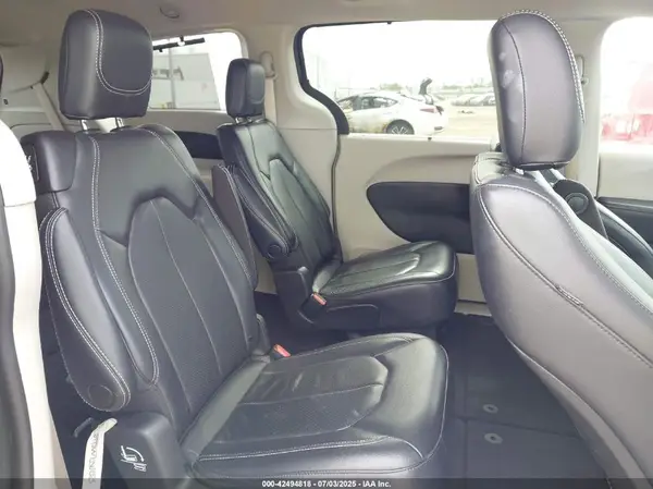 2C4RC1BG4NR120637 2022 CHRYSLER PACIFICA - Image 8