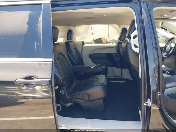 2C4RC1BG4NR125711 2022 CHRYSLER PACIFICA - Image 8