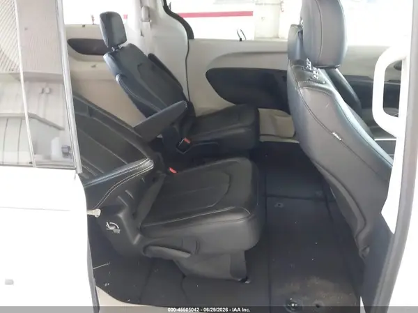 2C4RC1BG4NR155677 2022 CHRYSLER PACIFICA - Image 8