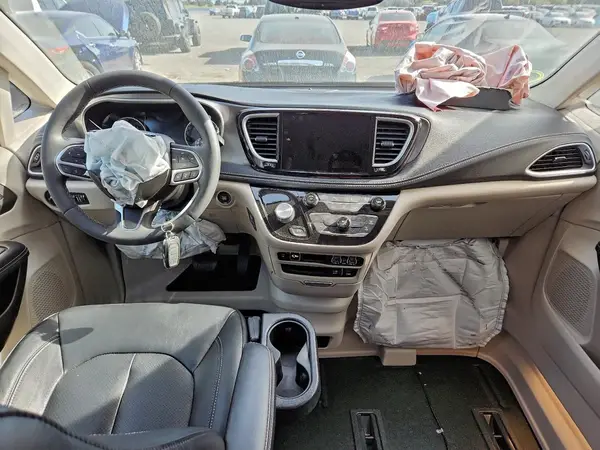 2C4RC1BG4NR159602 2022 CHRYSLER PACIFICA - Image 8