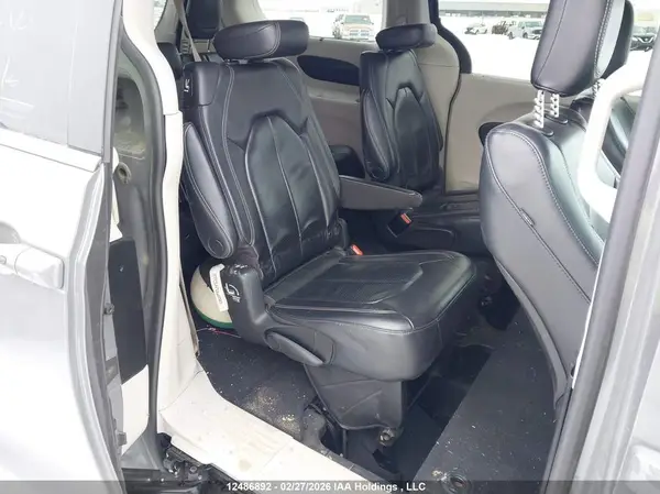 2C4RC1BG4NR202450 2022 CHRYSLER PACIFICA - Image 8