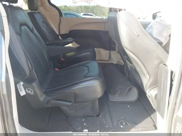2C4RC1BG4NR220222 2022 CHRYSLER PACIFICA - Image 8