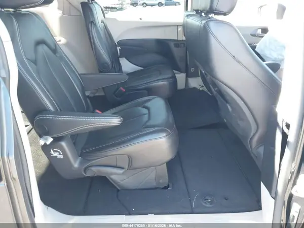 2C4RC1BG4PR502475 2023 CHRYSLER PACIFICA - Image 8
