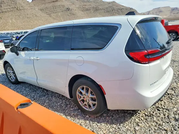 2C4RC1BG4PR531264 2023 CHRYSLER PACIFICA - Image 2