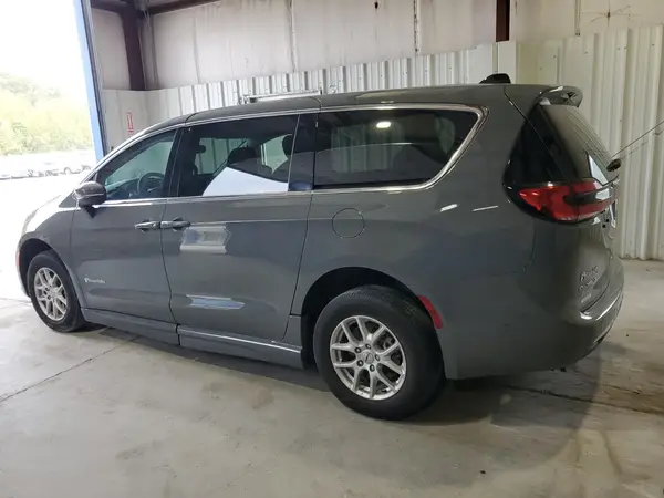 2C4RC1BG4PR574843 2023 CHRYSLER PACIFICA - Image 2