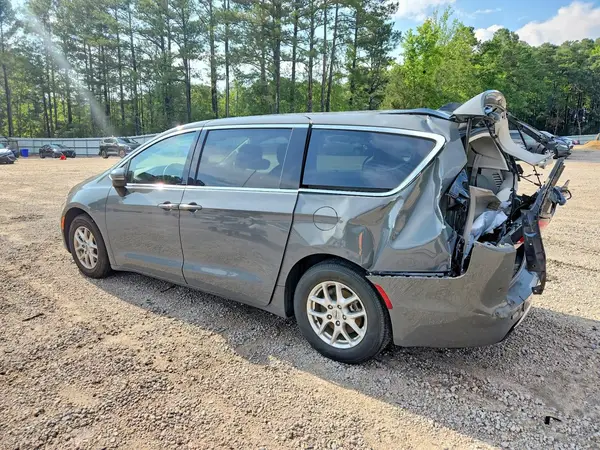 2C4RC1BG4PR586216 2023 CHRYSLER PACIFICA - Image 2