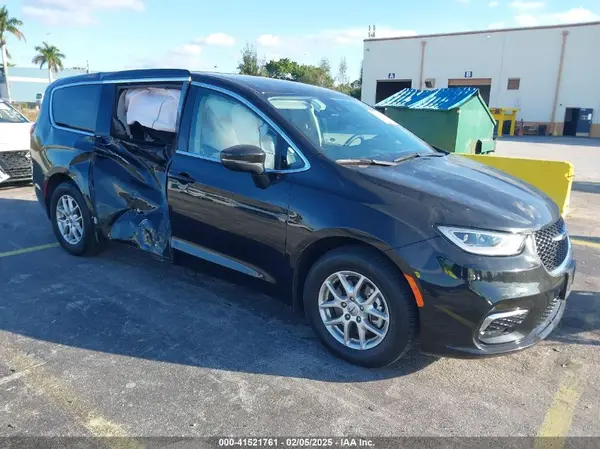 2C4RC1BG4PR607422 2023 CHRYSLER PACIFICA - Image 1