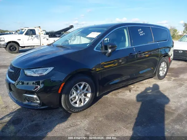 2C4RC1BG4PR607422 2023 CHRYSLER PACIFICA - Image 2