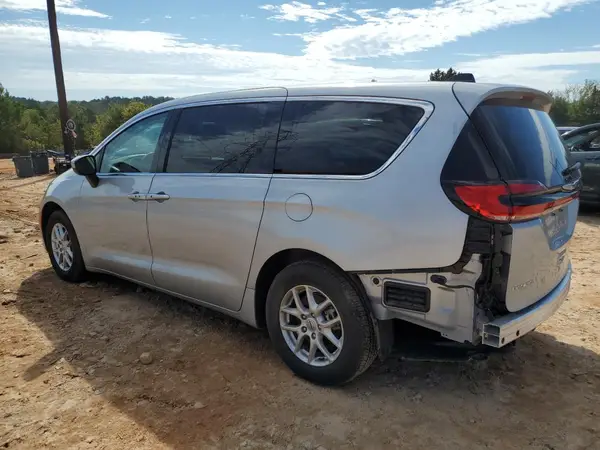 2C4RC1BG4PR613012 2023 CHRYSLER PACIFICA - Image 2