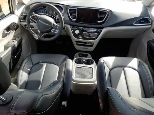 2C4RC1BG4PR613012 2023 CHRYSLER PACIFICA - Image 8