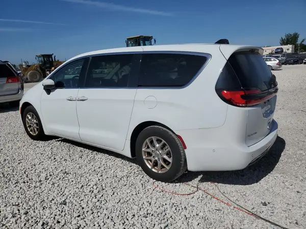 2C4RC1BG4PR629548 2023 CHRYSLER PACIFICA - Image 2