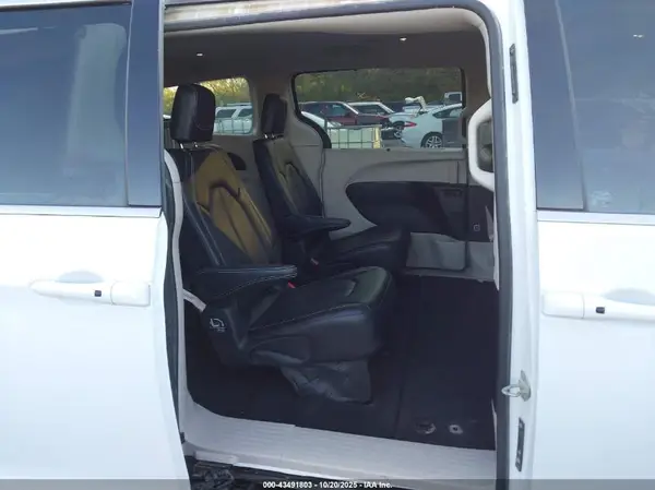 2C4RC1BG4RR114519 2024 CHRYSLER PACIFICA - Image 8