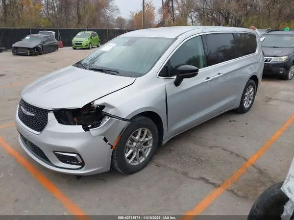 2C4RC1BG4RR149223 2024 CHRYSLER PACIFICA - Image 2