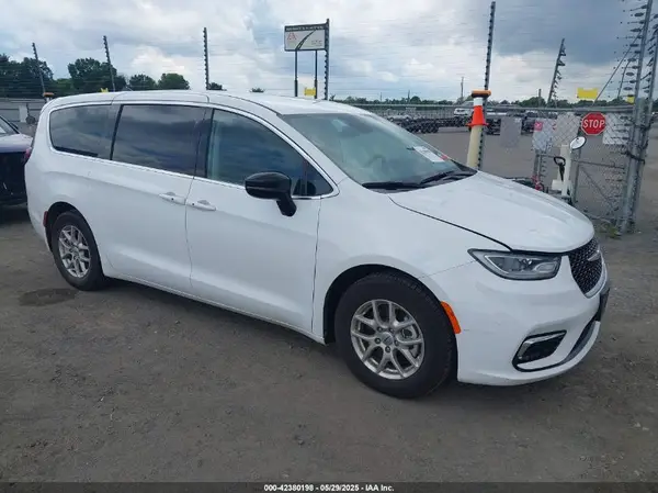 2C4RC1BG4RR163235 2024 CHRYSLER PACIFICA - Image 1