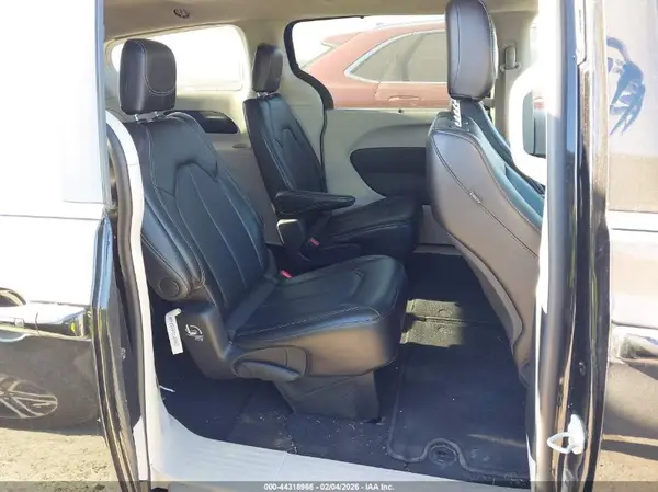 2C4RC1BG4RR179600 2024 CHRYSLER PACIFICA - Image 8