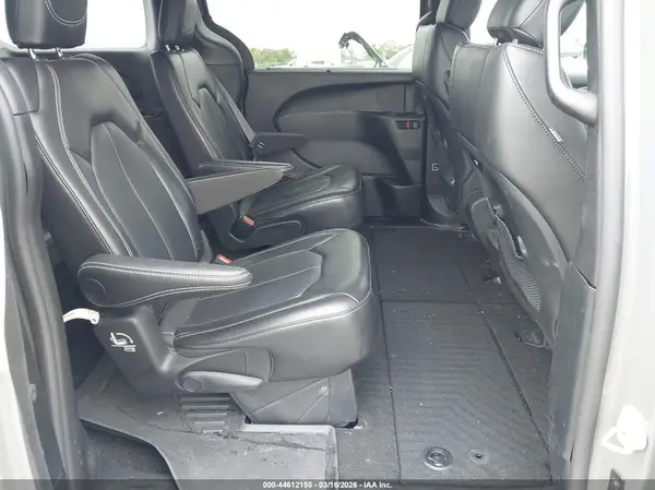 2C4RC1BG4RR192668 2024 CHRYSLER PACIFICA - Image 8