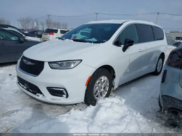 2C4RC1BG4SR505921 2025 CHRYSLER PACIFICA - Image 2