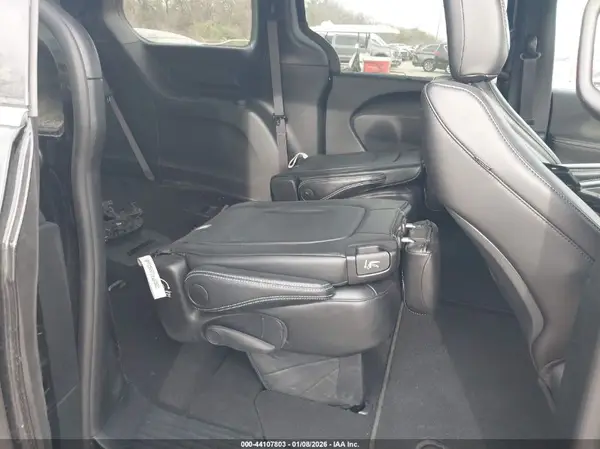 2C4RC1BG4SR520502 2025 CHRYSLER PACIFICA - Image 8