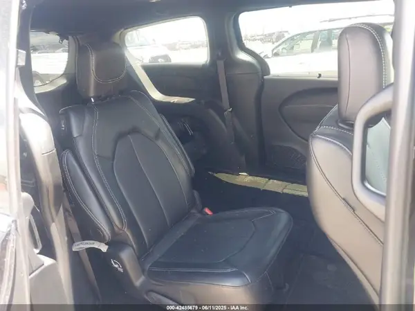2C4RC1BG4SR520693 2025 CHRYSLER PACIFICA - Image 3