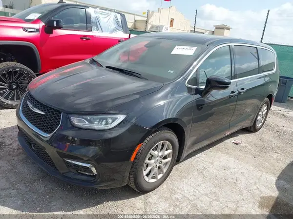2C4RC1BG4SR542628 2025 CHRYSLER PACIFICA - Image 2