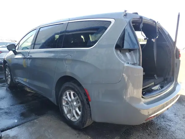 2C4RC1BG4SR548218 2025 CHRYSLER PACIFICA - Image 2