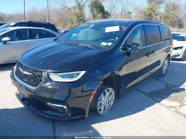 2C4RC1BG4SR551426 2025 CHRYSLER PACIFICA - Image 2