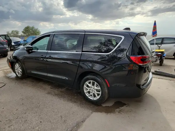 2C4RC1BG4SR552463 2025 CHRYSLER PACIFICA - Image 2