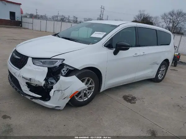 2C4RC1BG4SR556660 2025 CHRYSLER PACIFICA - Image 2