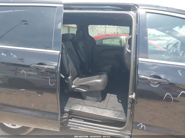 2C4RC1BG4SR594986 2025 CHRYSLER PACIFICA - Image 8
