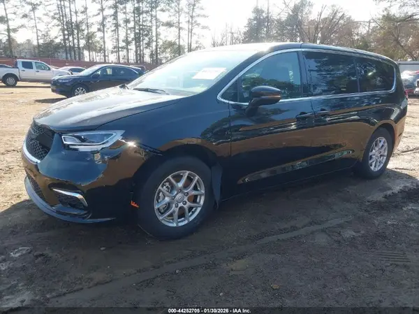 2C4RC1BG4SR599850 2025 CHRYSLER PACIFICA - Image 2