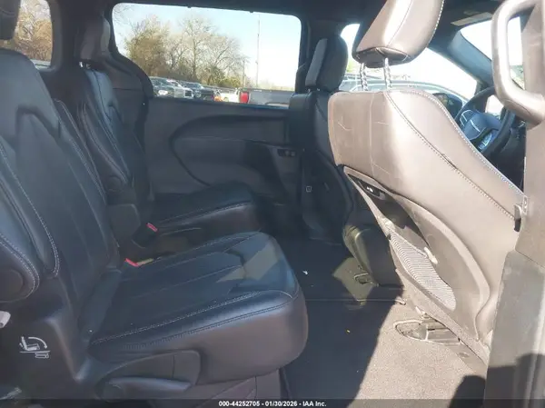 2C4RC1BG4SR599850 2025 CHRYSLER PACIFICA - Image 8