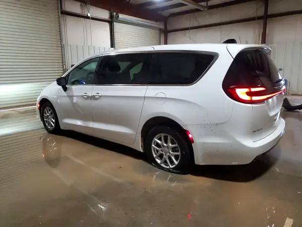 2C4RC1BG4SR600706 2025 CHRYSLER PACIFICA - Image 2
