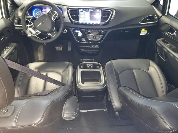 2C4RC1BG4SR614931 2025 CHRYSLER PACIFICA - Image 8