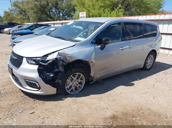 2C4RC1BG4TR168622 2026 CHRYSLER PACIFICA - Image 2
