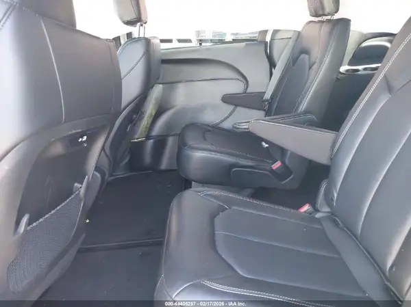 2C4RC1BG4TR186084 2026 CHRYSLER PACIFICA - Image 8