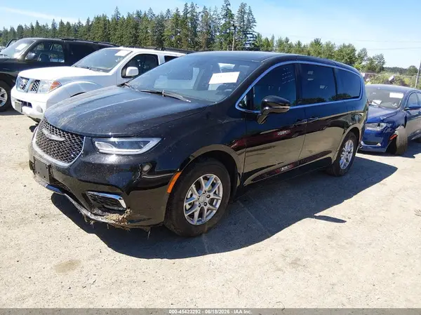2C4RC1BG4TR193827 2026 CHRYSLER PACIFICA - Image 2