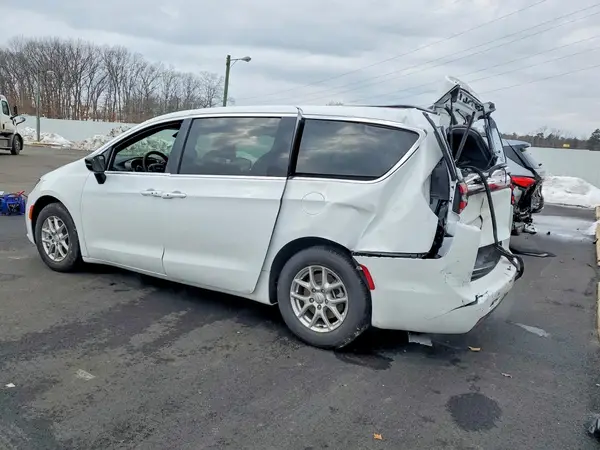 2C4RC1BG4TR201506 2026 CHRYSLER PACIFICA - Image 2