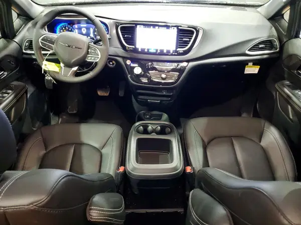 2C4RC1BG4TR204454 2026 CHRYSLER PACIFICA - Image 8