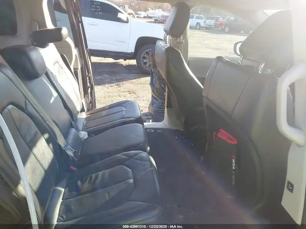 2C4RC1BG5HR501322 2017 CHRYSLER PACIFICA - Image 8