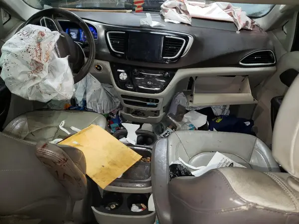 2C4RC1BG5HR501823 2017 CHRYSLER PACIFICA - Image 8