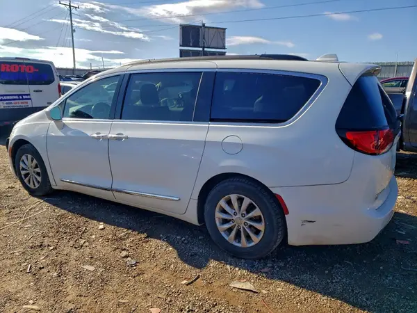 2C4RC1BG5HR503202 2017 CHRYSLER PACIFICA - Image 2