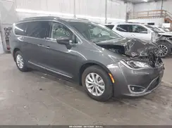 2C4RC1BG5HR503605 2017 CHRYSLER PACIFICA