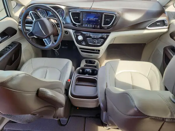 2C4RC1BG5HR505709 2017 CHRYSLER PACIFICA - Image 8