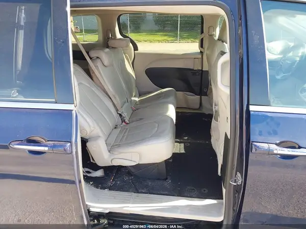 2C4RC1BG5HR512546 2017 CHRYSLER PACIFICA - Image 8
