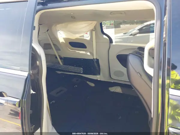 2C4RC1BG5HR516399 2017 CHRYSLER PACIFICA - Image 8